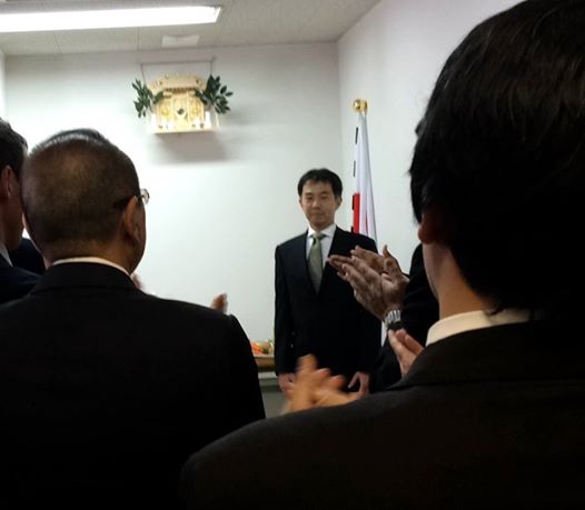 3月13日に開かれた事務所開き。決意表明する金子